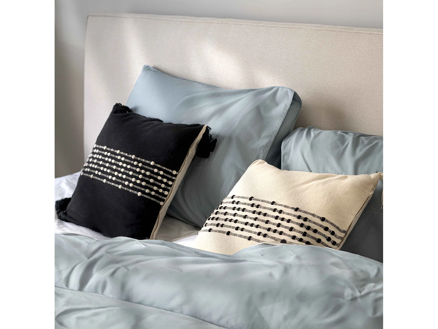 Coussin coton beige décoratif 40x40