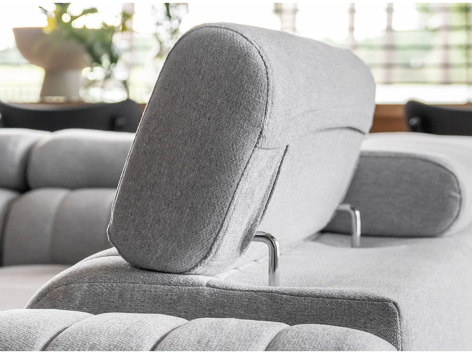 Canapé panoramique convertible LOUVE velours - Rangement et têtières réglables-Gris-Coffre à droite