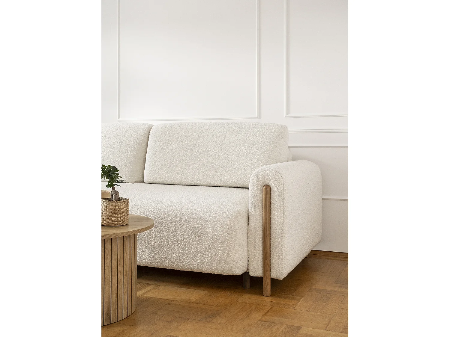 Canapé convertible en tissu bouclette DOVA - Pieds bois massif naturel-Blanc cassé