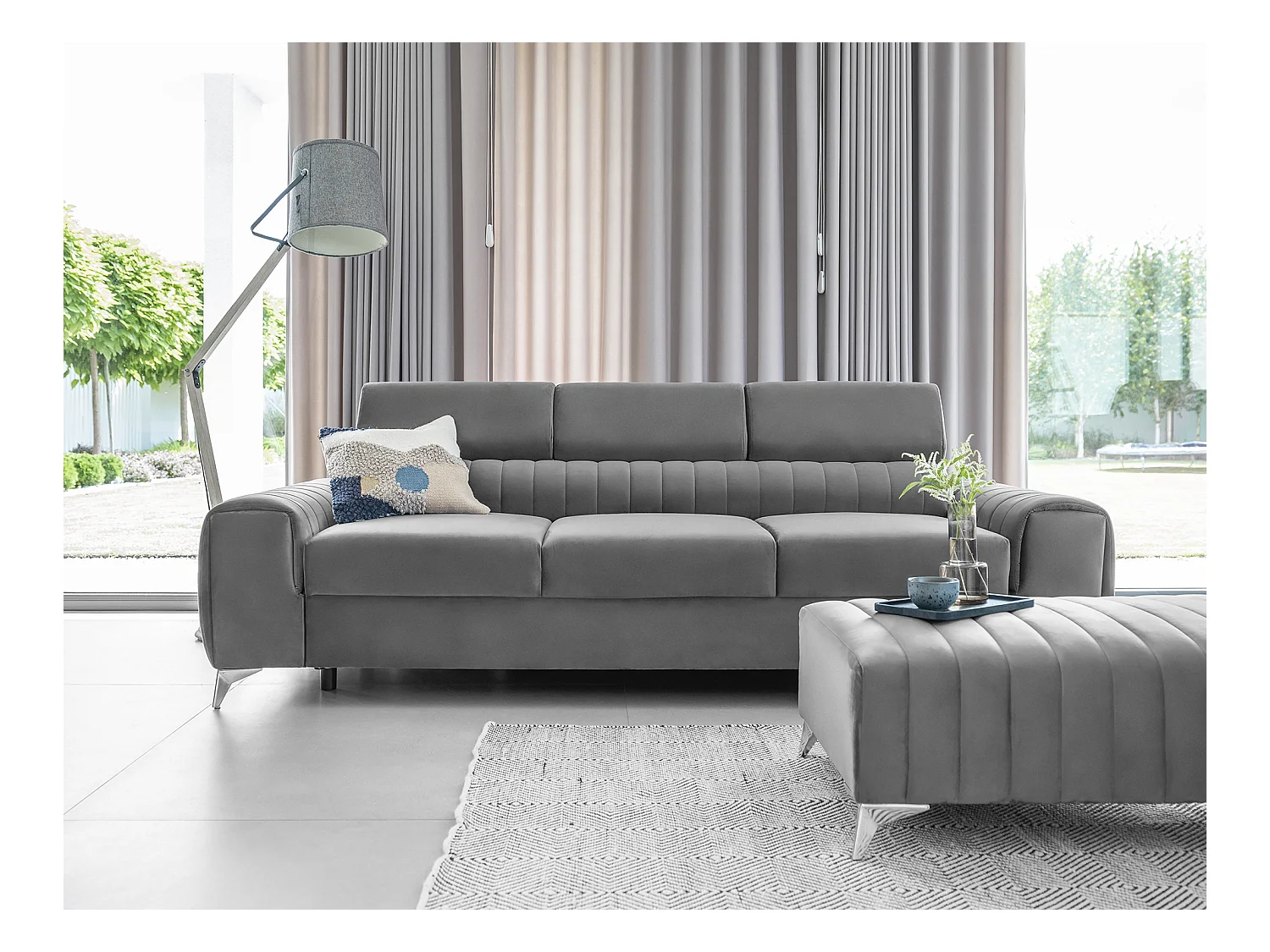 Canapé convertible velours LOZA - Appuis-tête réglables et pieds acier chromé-Gris clair