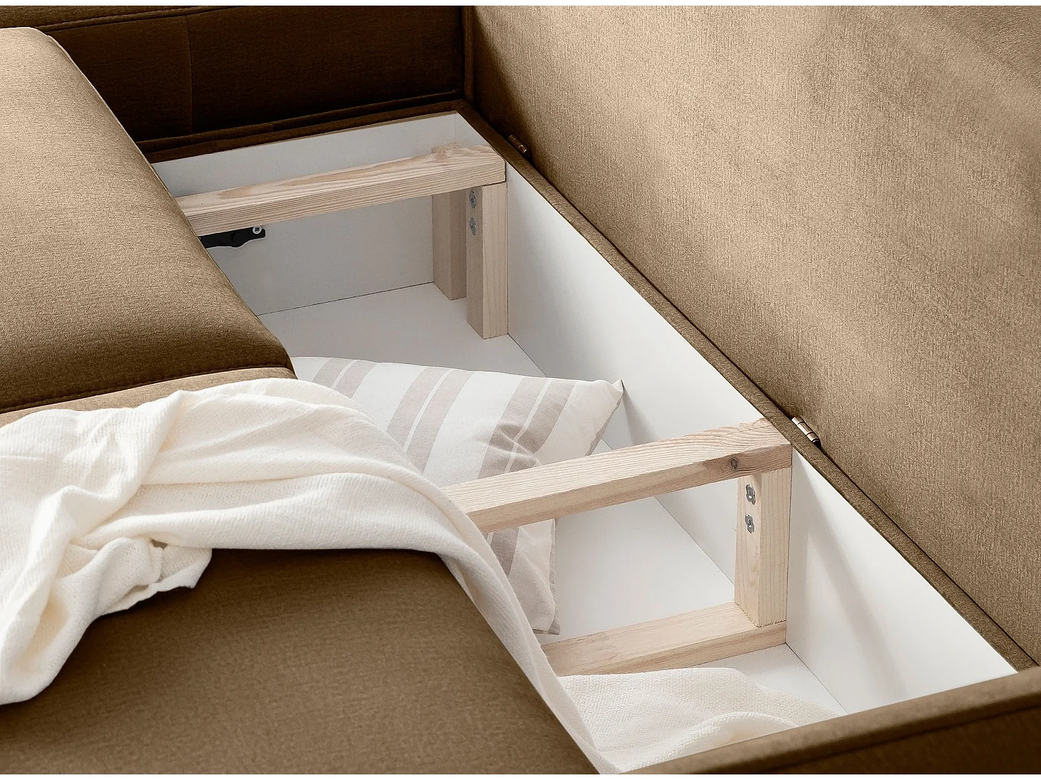 Canapé d'angle convertible velours ZURIK - Coffre de rangement et pieds métal noir-Beige-angle gauche