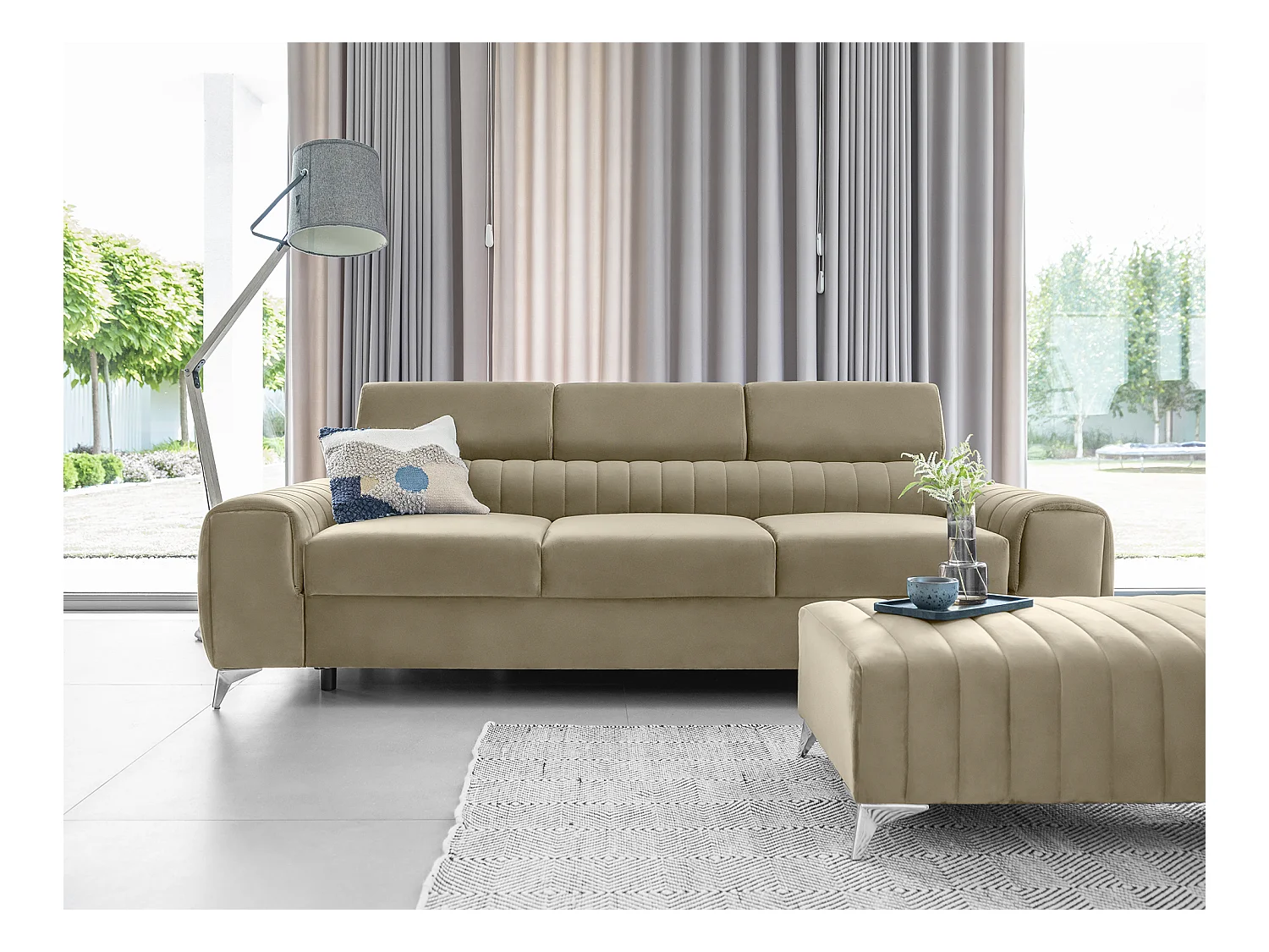 Canapé convertible velours LOZA - Appuis-tête réglables et pieds acier chromé-Beige