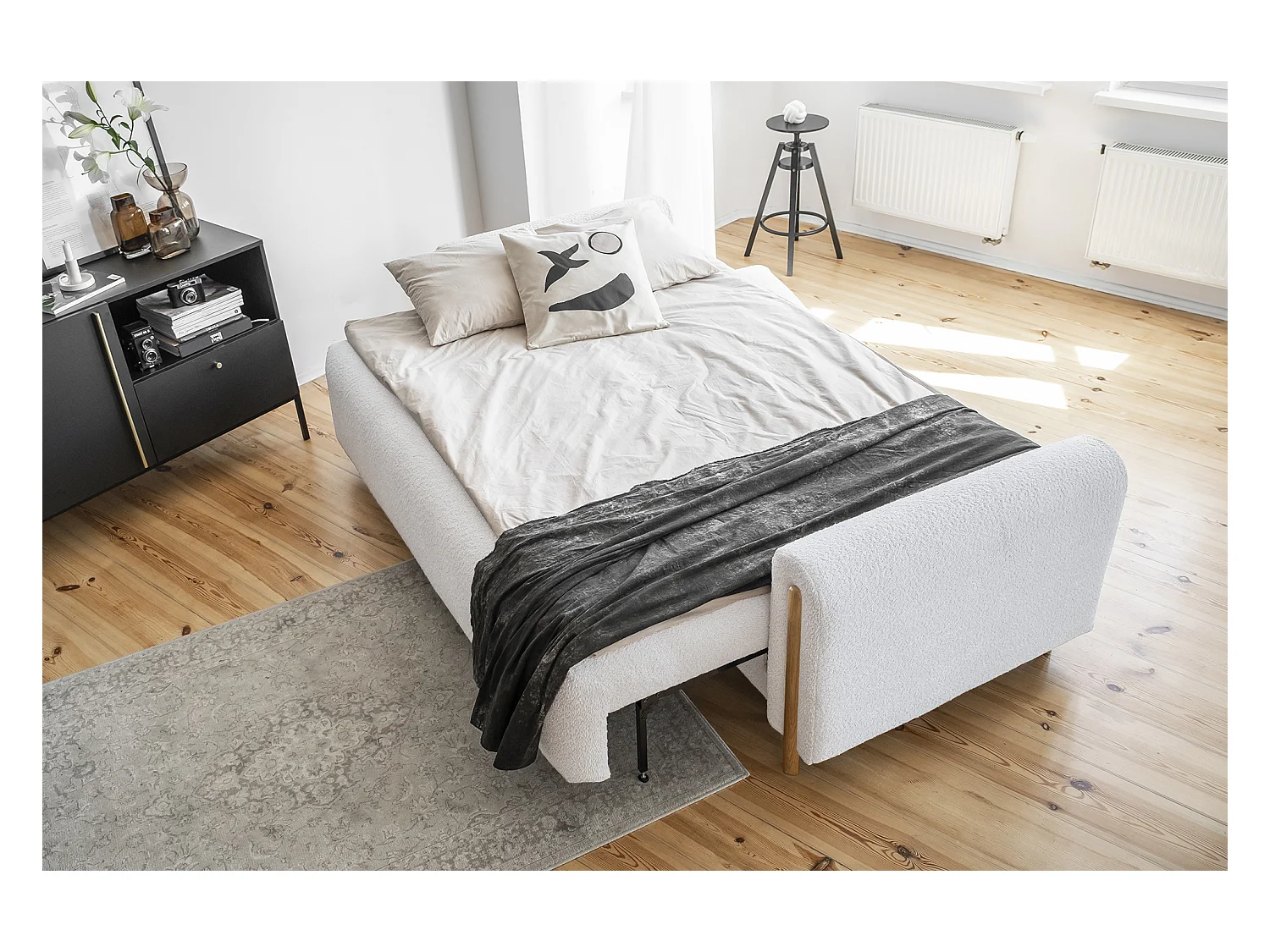 Canapé convertible en tissu bouclette DOVA - Pieds bois massif naturel-Gris souris