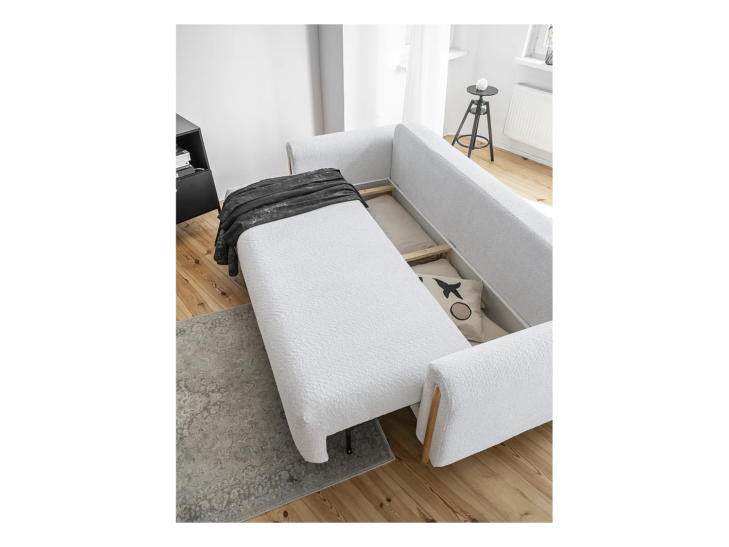 Canapé convertible en tissu bouclette DOVA - Pieds bois massif naturel-Gris souris