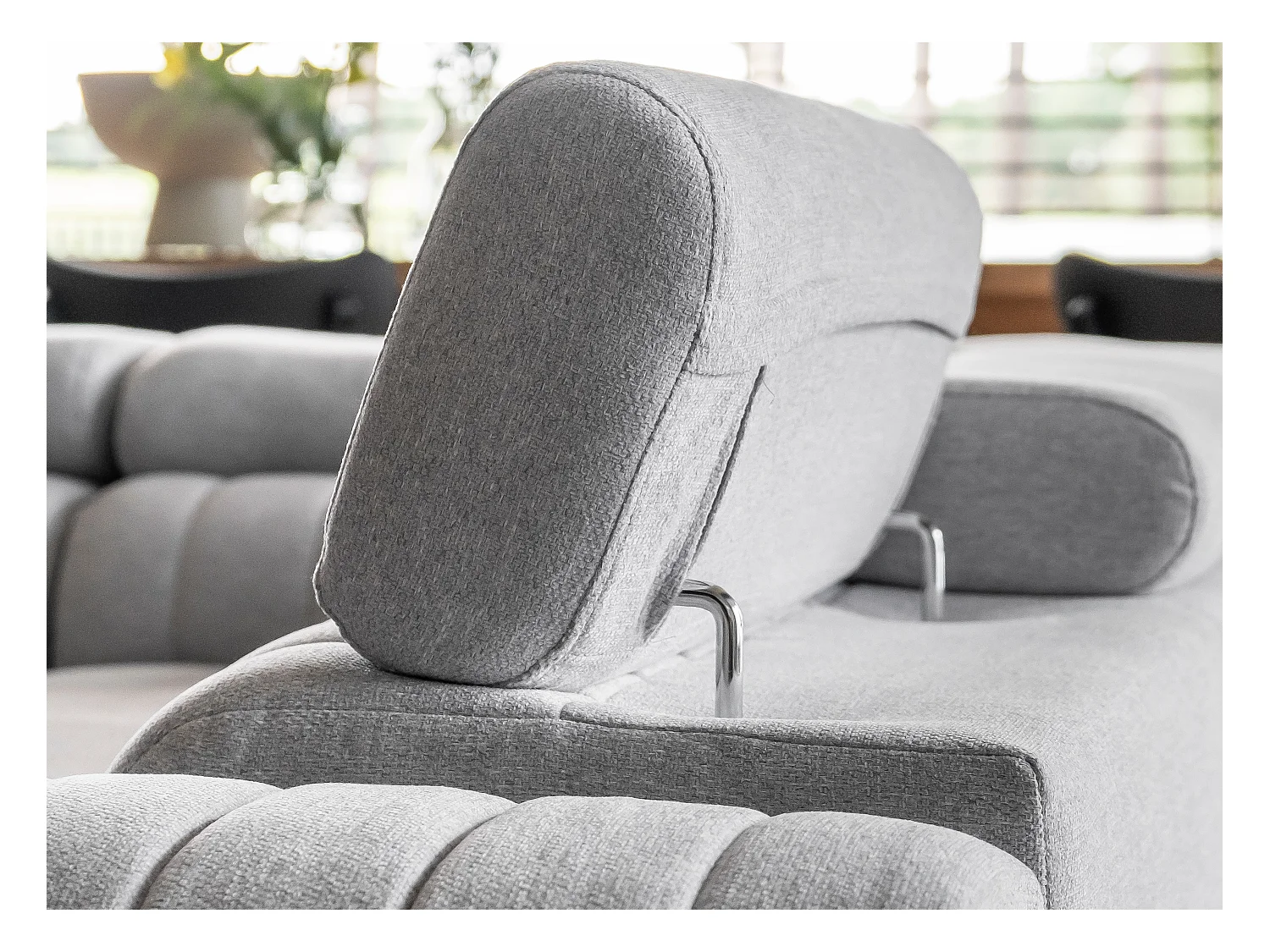 Canapé panoramique convertible LOUVE tissu - Rangement et têtières réglables-Noir-Coffre à gauche