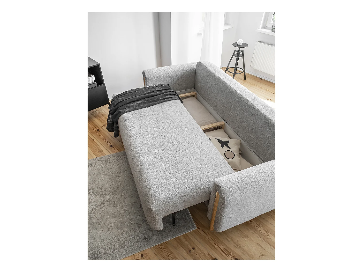 Canapé convertible en tissu bouclette DOVA - Pieds bois massif naturel-Gris clair