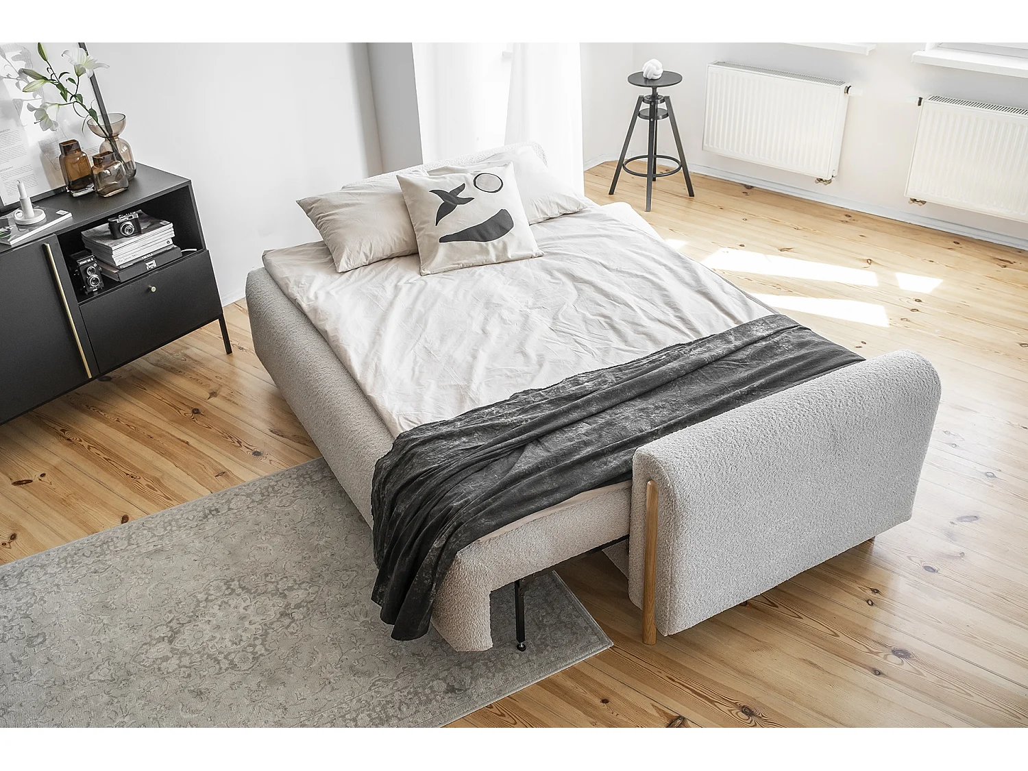 Canapé convertible en tissu bouclette DOVA - Pieds bois massif naturel-Gris clair