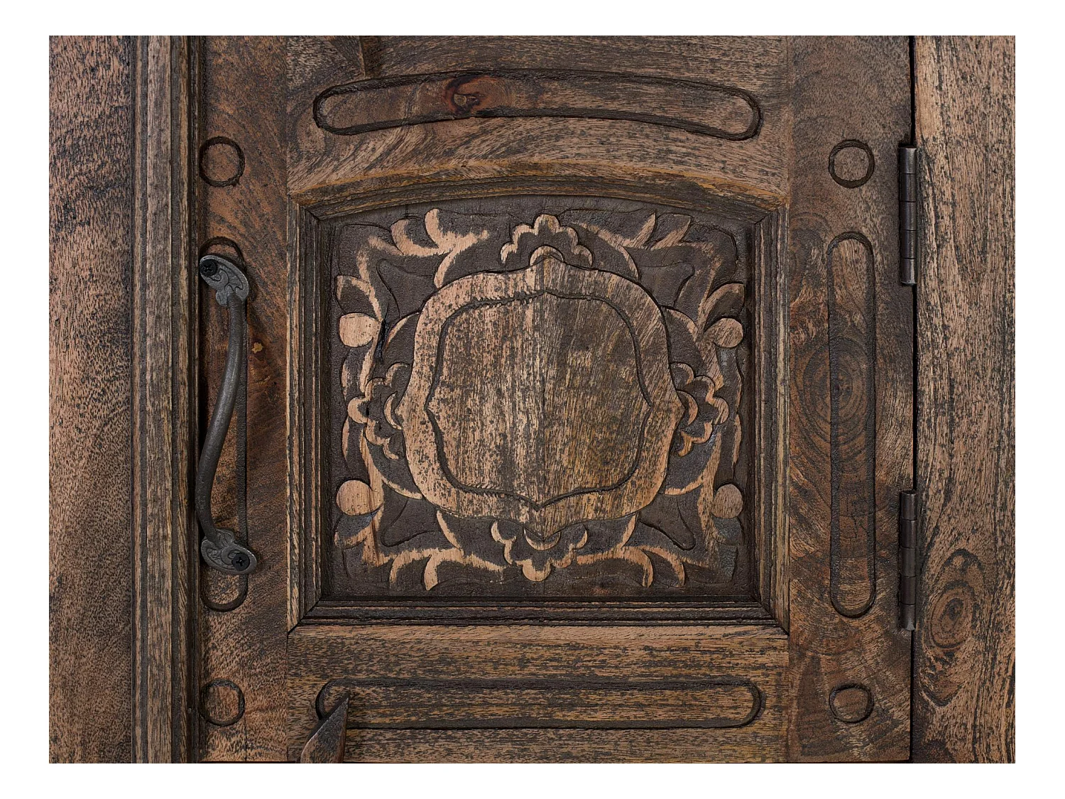 Table de chevet en bois de manguier massif avec une finition rustique