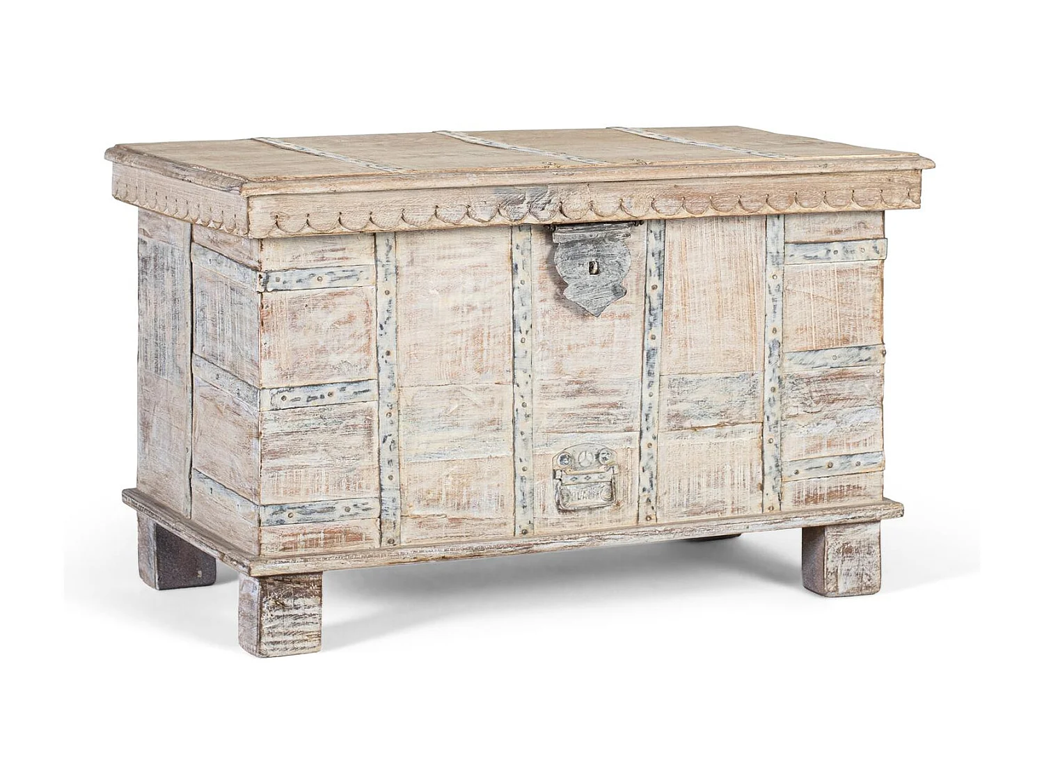 Coffre en bois avec ouverture par le haut et finition blanche décapée