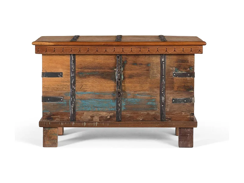 Truhe aus Recyclingholz mit Öffnung oben und Beschlägen