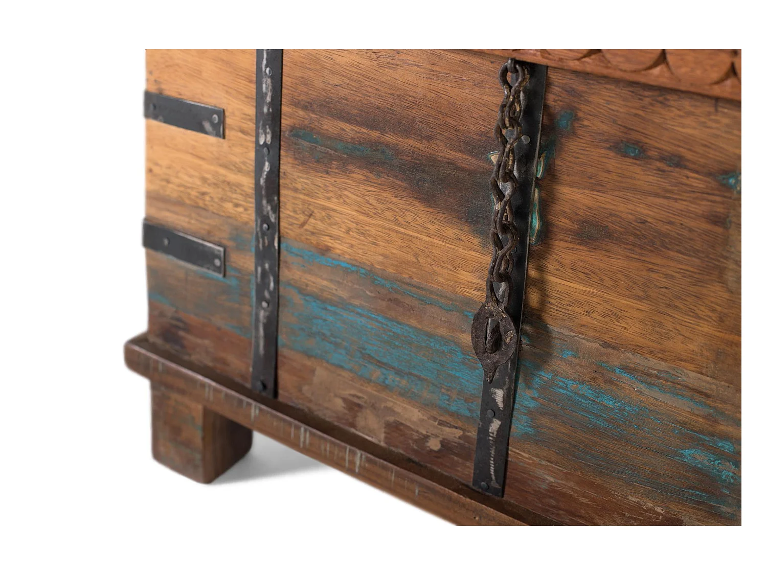 Coffre en bois recyclé avec ouverture par le haut et quincaillerie
