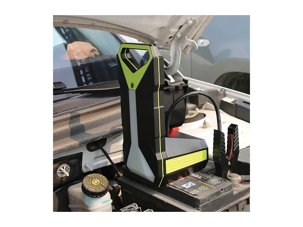 Tragbarer 2000-A-Autostarter mit Powerbank- und Taschenlampenfunktion – Alcapower