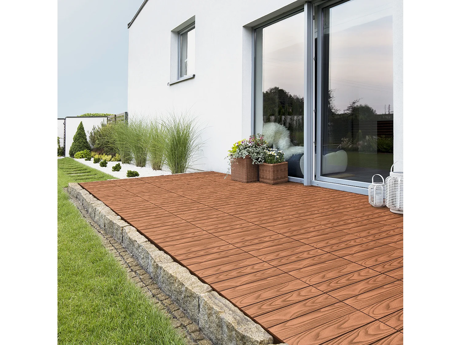 ECD Germany Baldosas para exterior de WPC marrón claro 30x30cm efecto madera 55 Piezas para 5m² con sistema clic, losas para terraza, balcón o patio