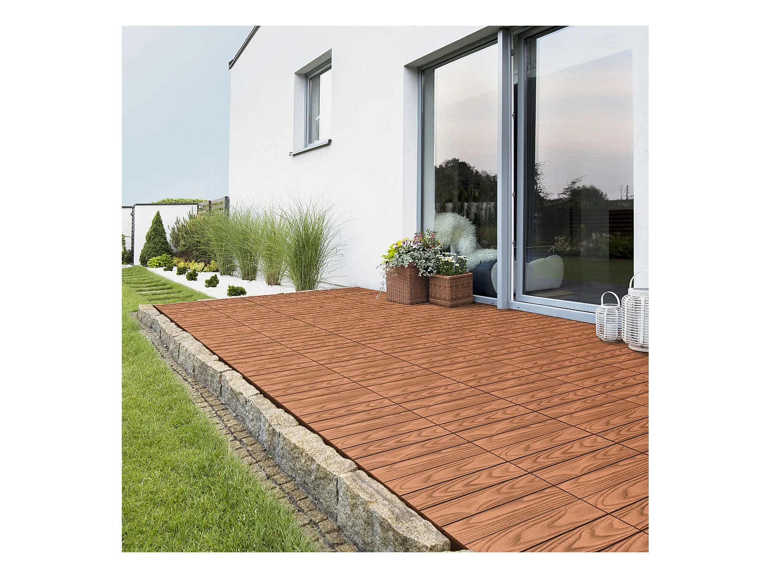 Dalles de terrasse WPC 30x30cm 11 pièces 1m² marron clair aspect bois système clipsable drainage antidérapant intérieur extérieur revêtement de sol