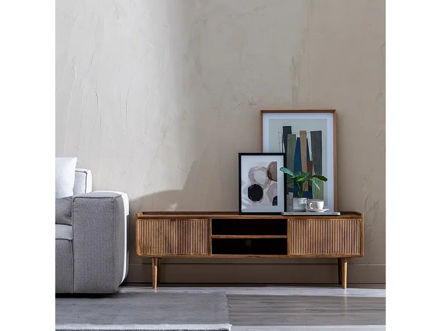 Meuble TV en bois de manguier avec portes rainurées et niches centrales NUANCE