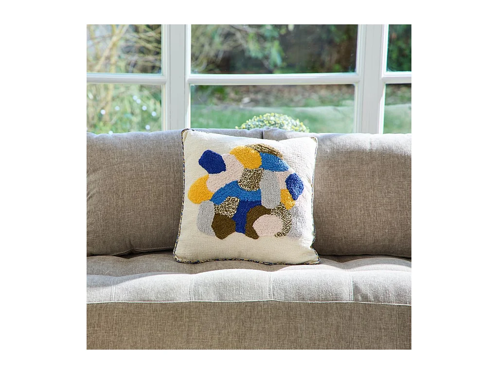 Habitat - Coussin tufté en coton - 45 x 45 cm - Vert kaki et bleu - Design by Floriane Jacques - Aubin