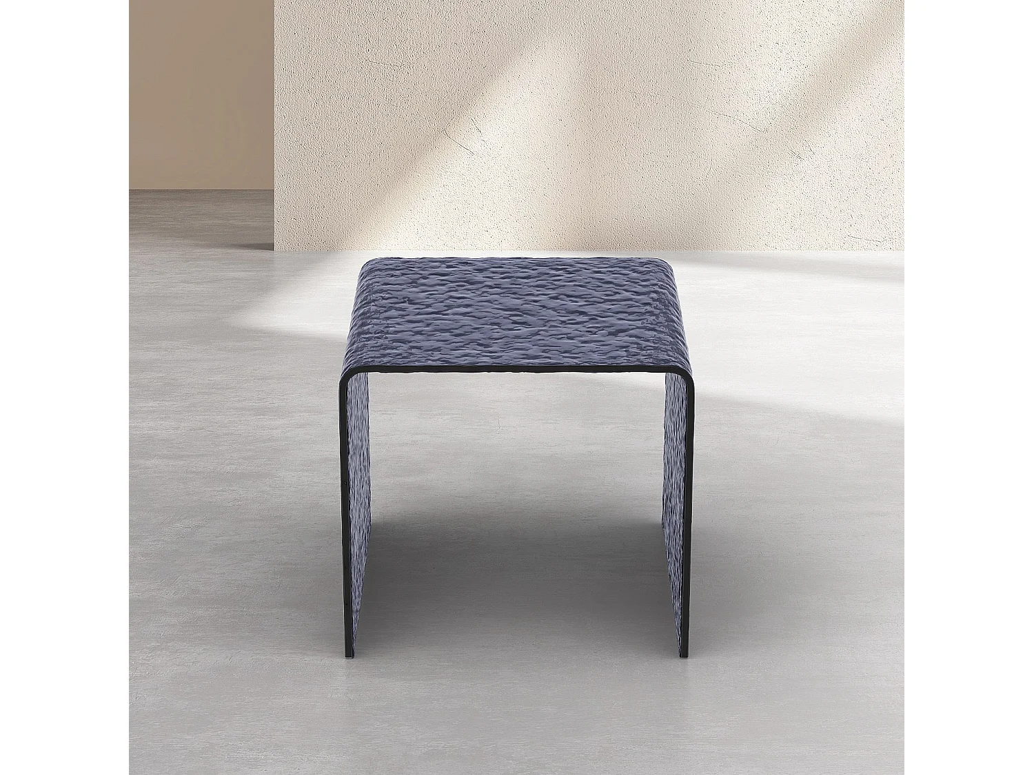 Table d'appoint carrée en verre trempé bullé - Gris fumé