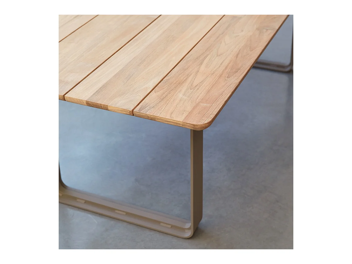 Gartentisch aus massivem Teakholz und Aluminium Harper 6/8 Pers.