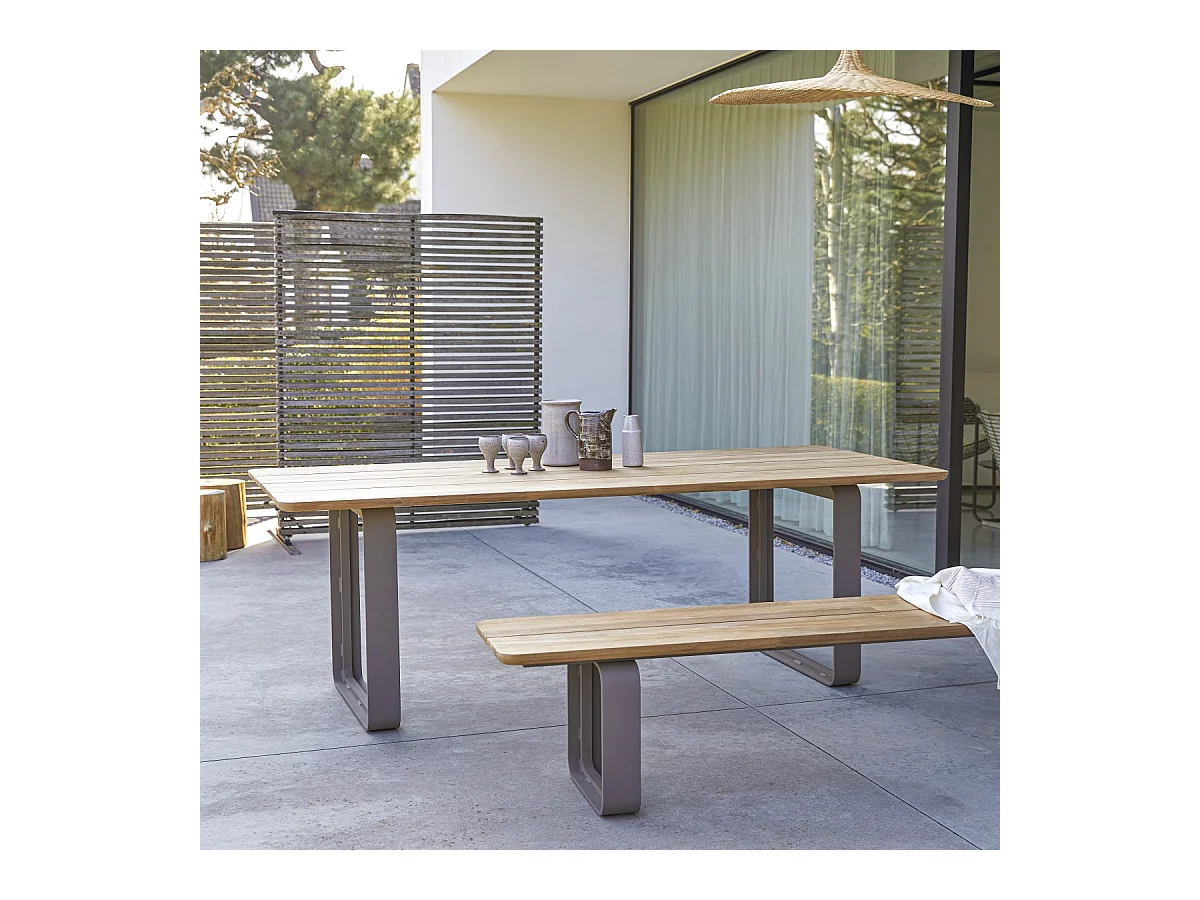 Table de jardin en bois de teck massif et aluminium Harper 6/8 pers.