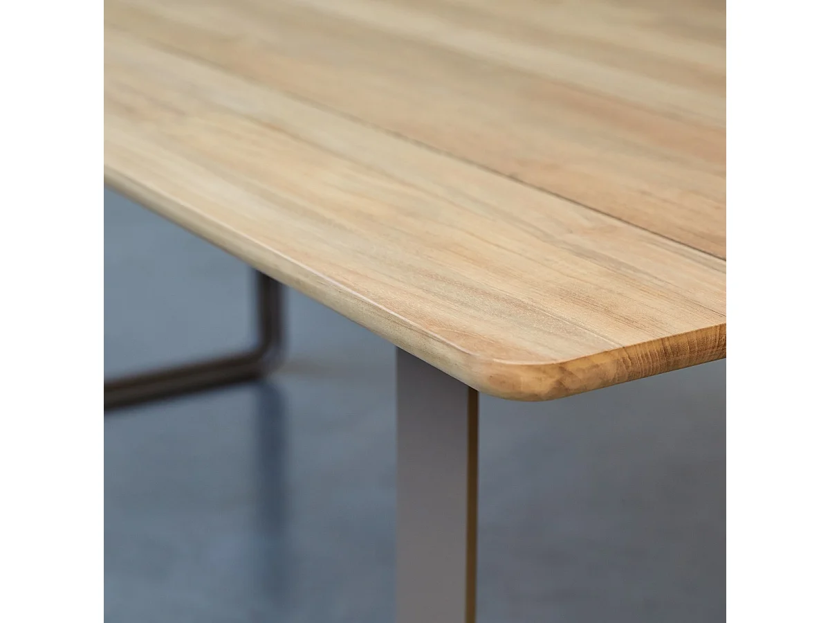 Table de jardin en bois de teck massif et aluminium Harper 6/8 pers.