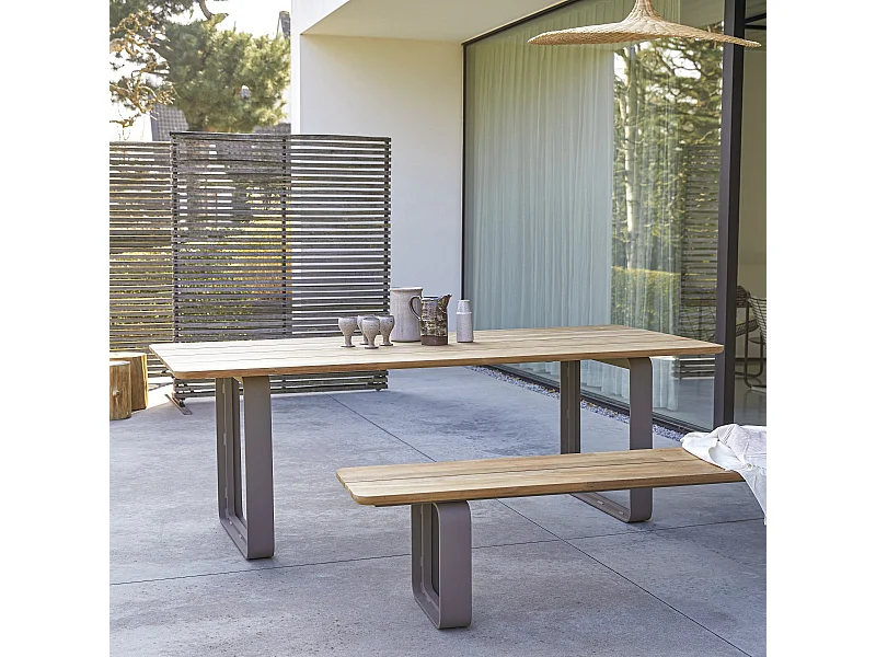 Gartentisch aus massivem Teakholz und Aluminium Harper 6/8 Pers.