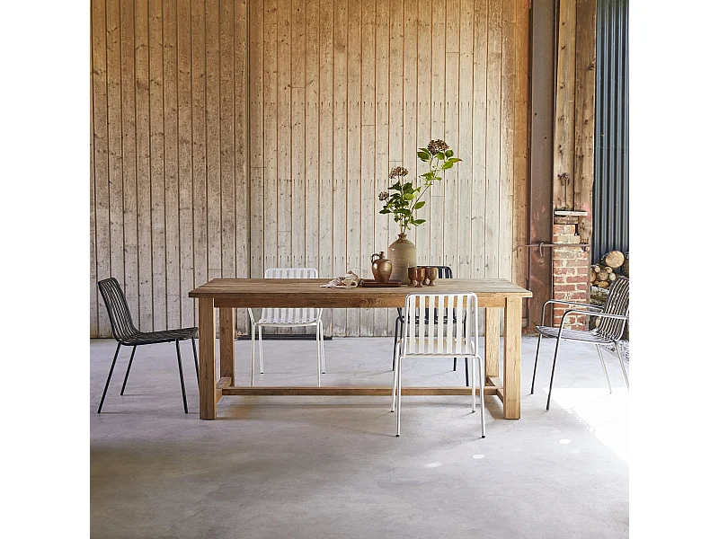 Gartentisch Teresa aus massivem, recyceltem Teakholz 200 cm