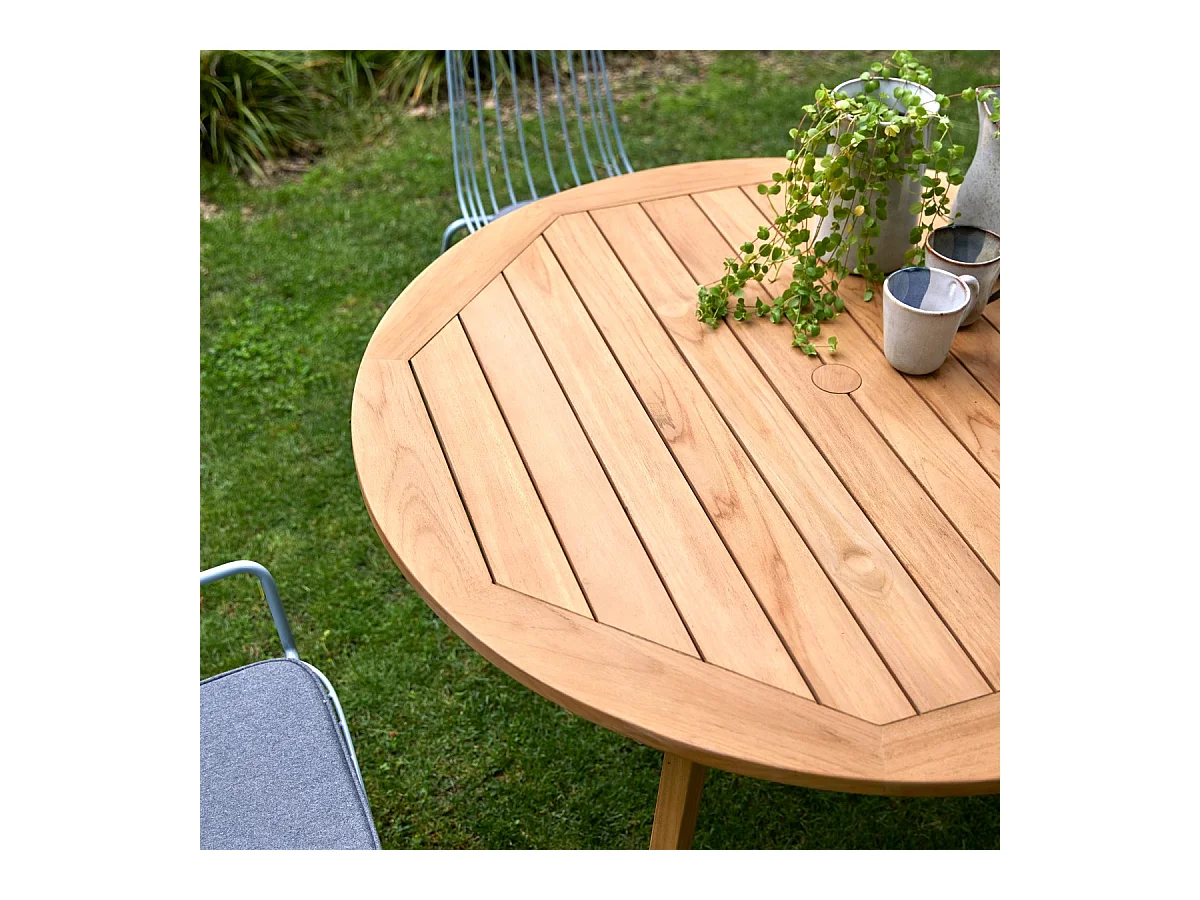 Outdoor Tisch Mila aus Teakholz 120