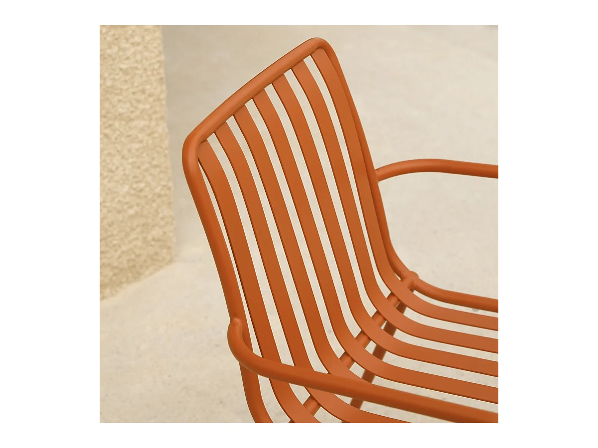 Fauteuil d'extérieur en métal peint Gaby orange