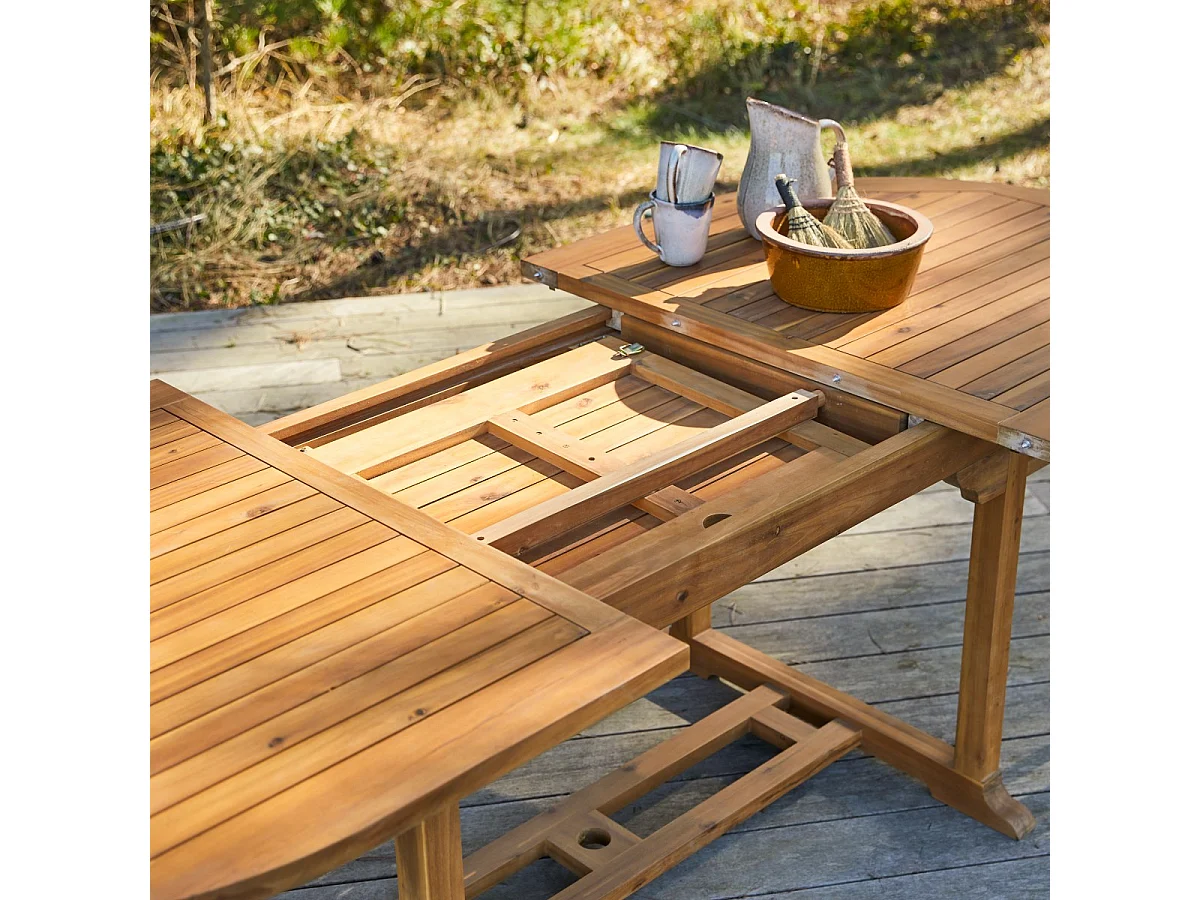 Ovale Outdoor Sitzgruppe aus massiver Akazie Capri 180 6 Stühle