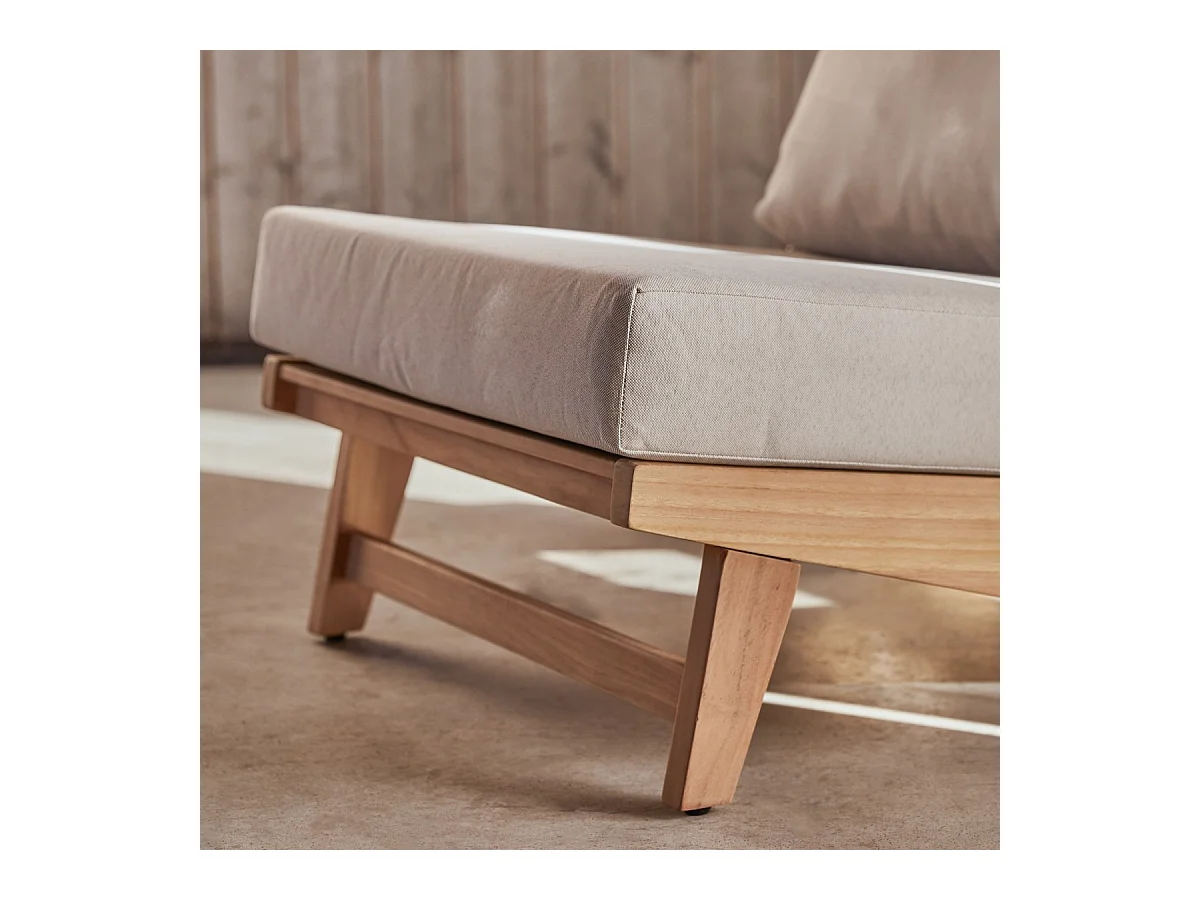 Poltrona da giardino in legno massello di teak Olia