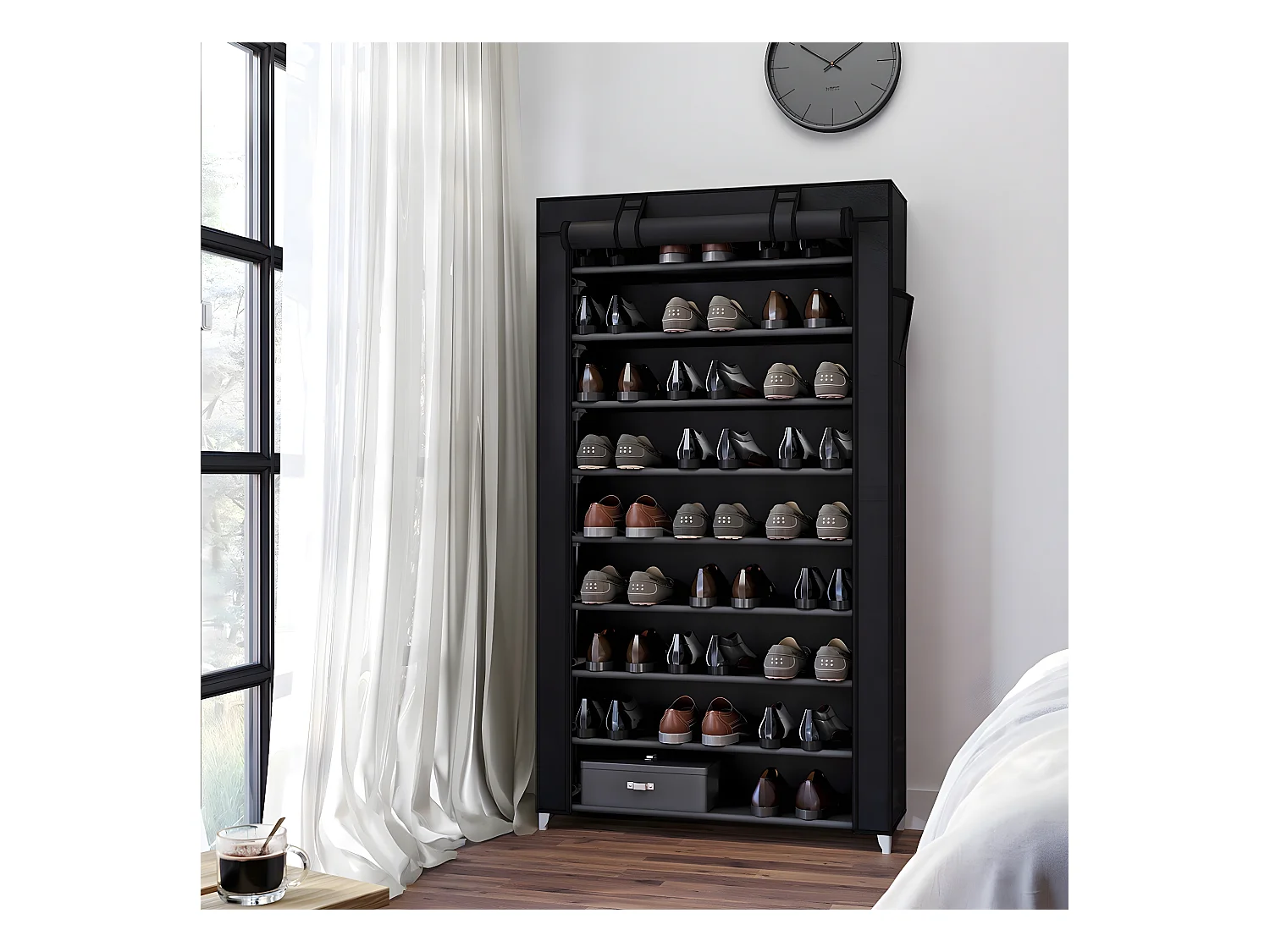 Armoire à chaussures noire à 10 niveaux avec housse de protection et fermeture éclair - L88 x H160 cm