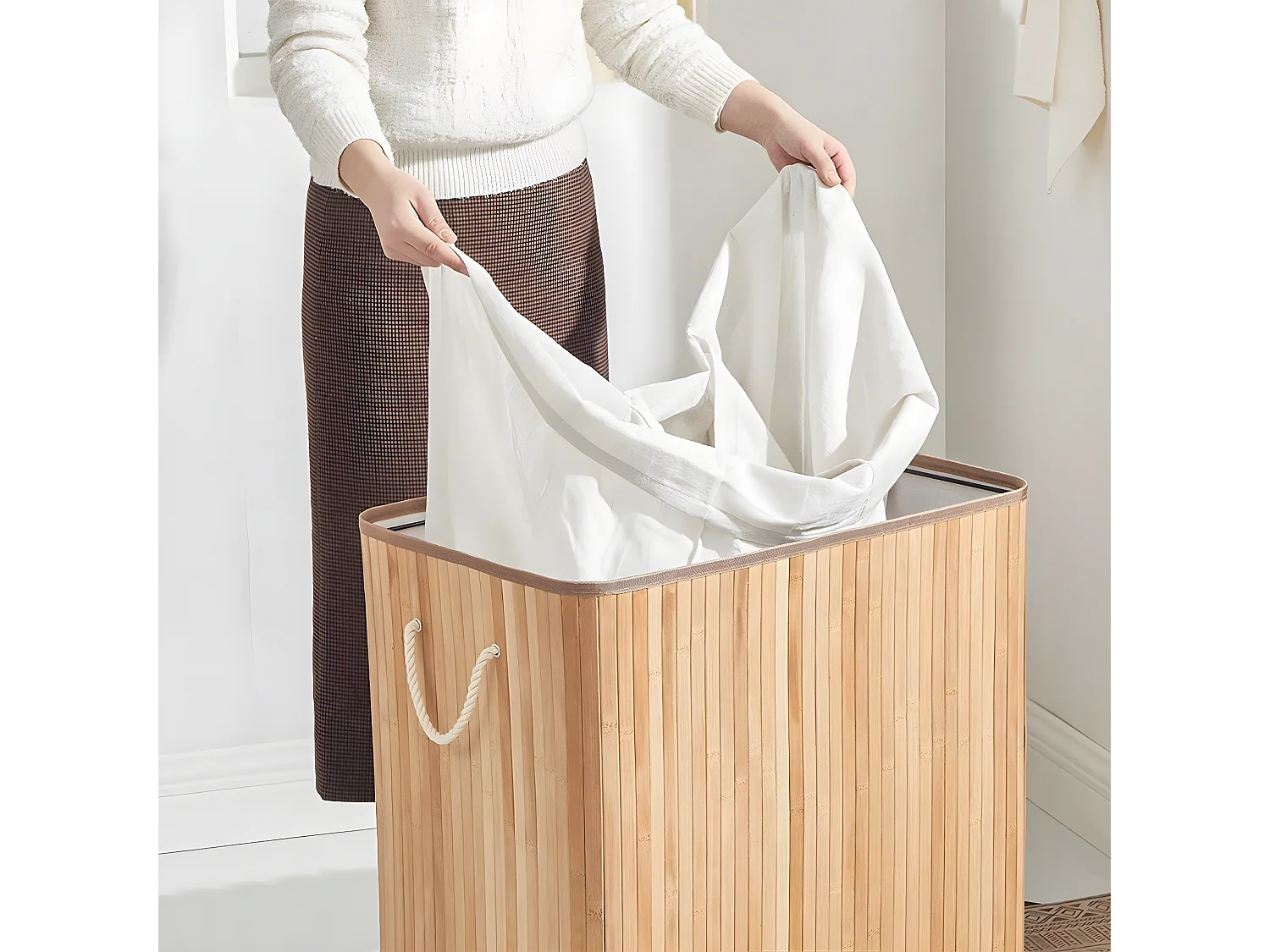 Wasmand van bamboe met 3 compartimenten, deksel en handvatten, 150L - L60 x H61,5 cm