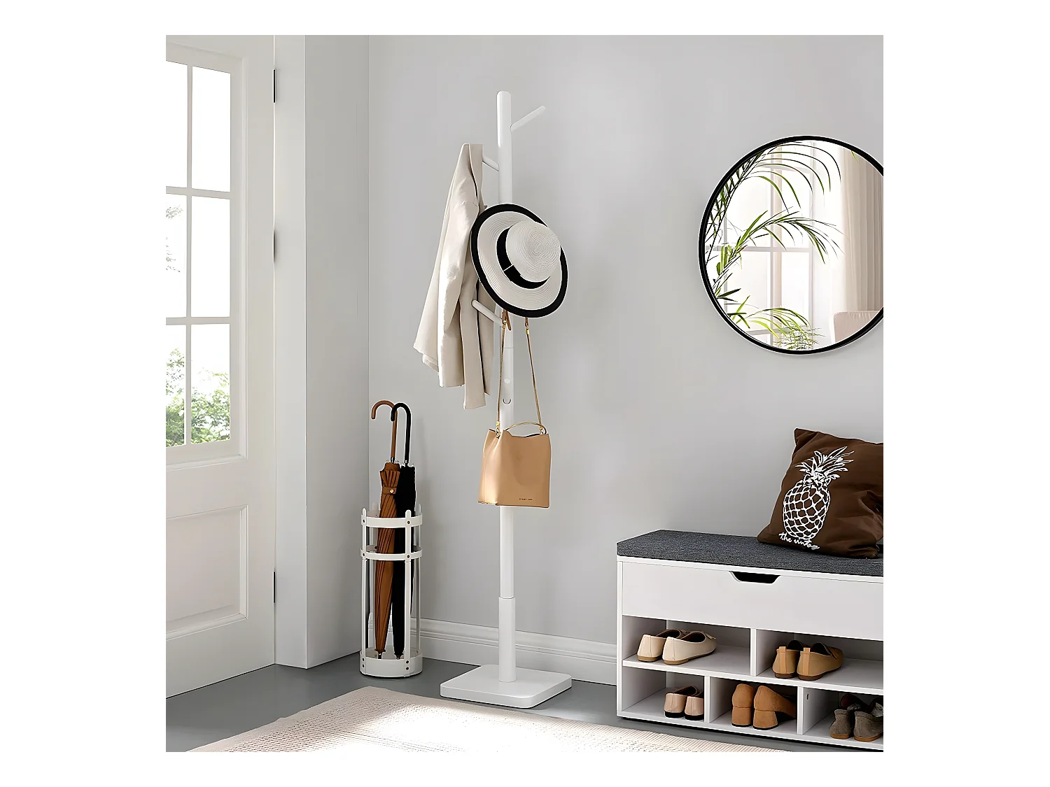 Kapstok op poten van wit hevea hout met 8 haken - H 175 cm