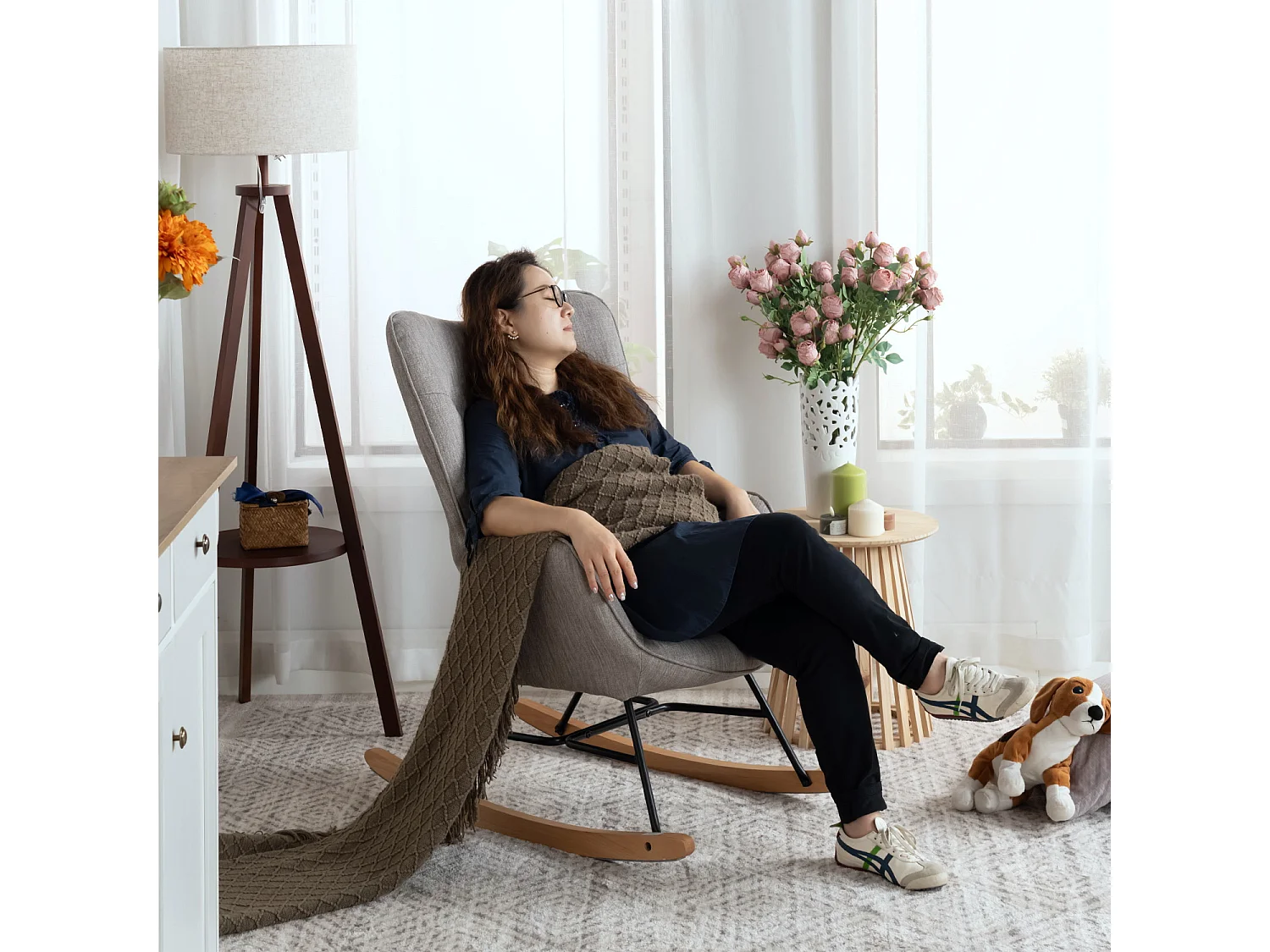 MEUBLES COSY Fauteuil à bascule allaitement rocking chair scandinave en tissu, chaise de loisir avec pieds en bois massif, Gris clair