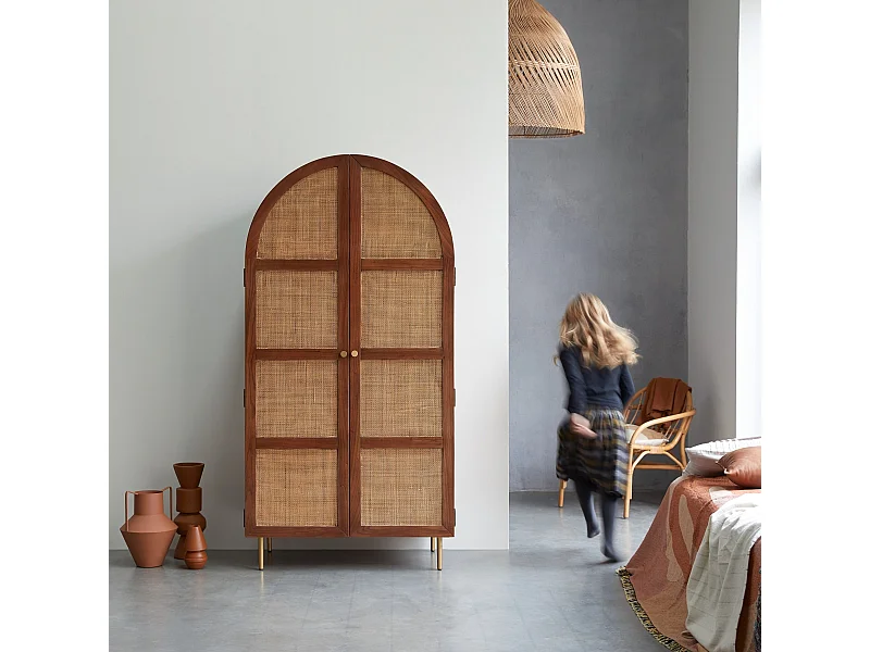 Armoire en bois d'orme et rotin Lisbeth
