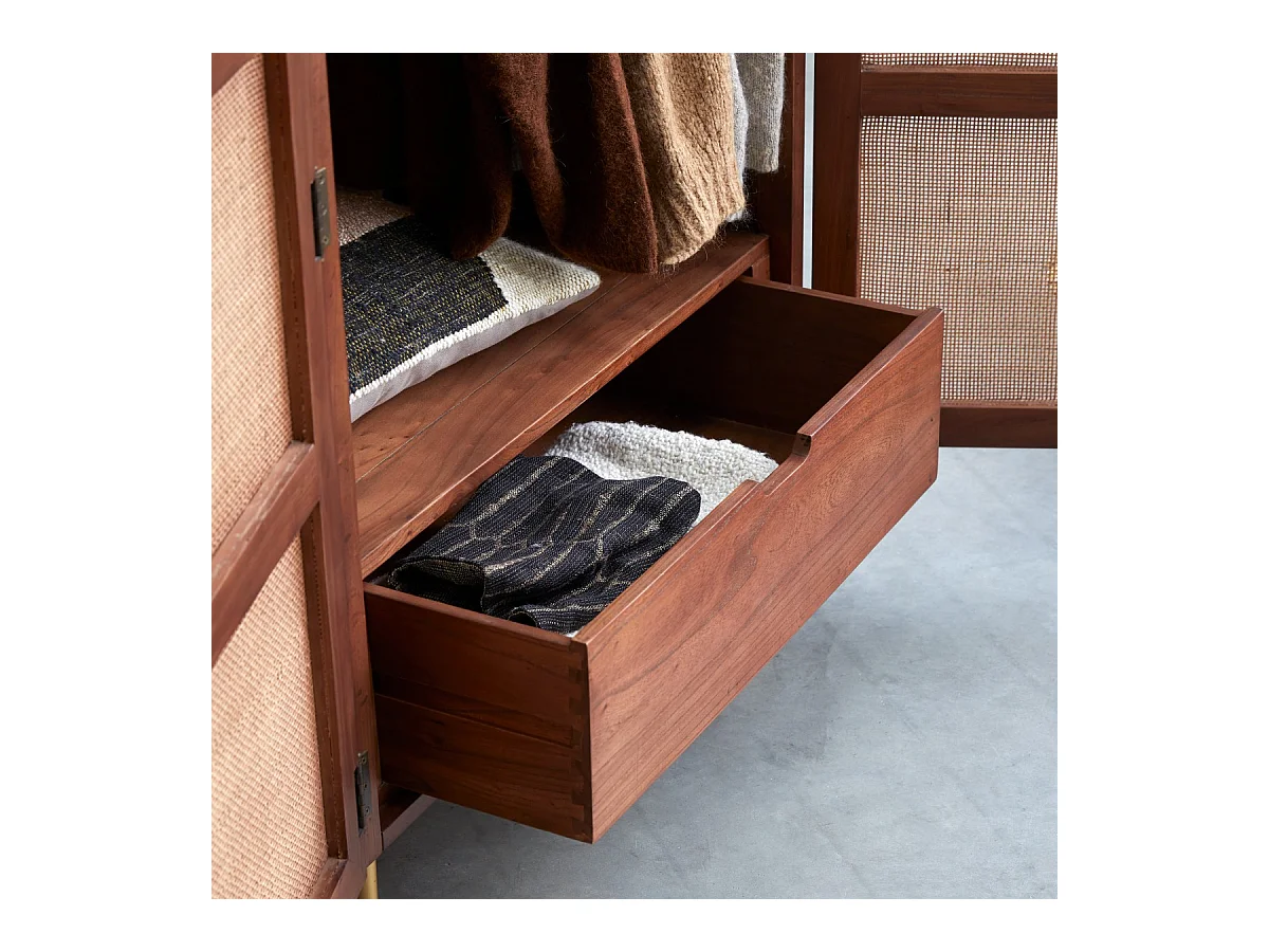 Armoire en bois d'orme et rotin Lisbeth