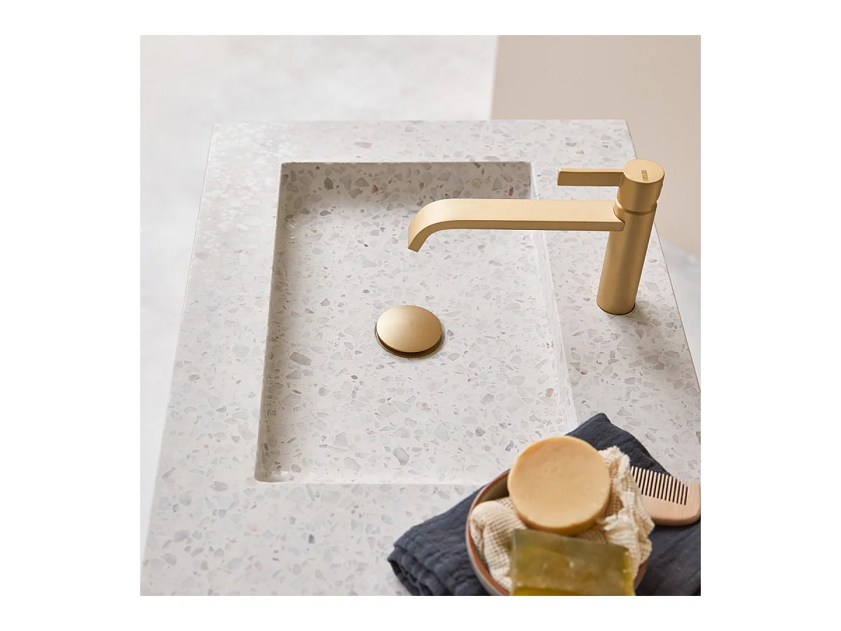 Badmöbel Nova aus massivem Eichenholz und Premium-Terrazzo Moon 120 cm