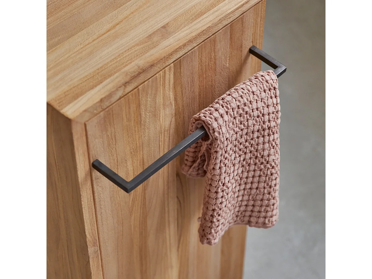 Waschtisch Gästebad kleine Räume Teak Handtuchhalter Unterschrank massiv