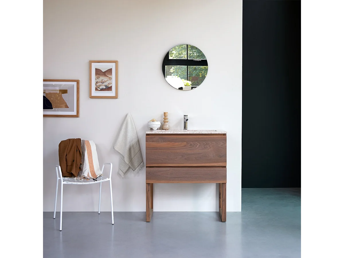 Badezimmerschrank aus Nussbaum massiv und rosa Premium-Terrazzo Edgar 80