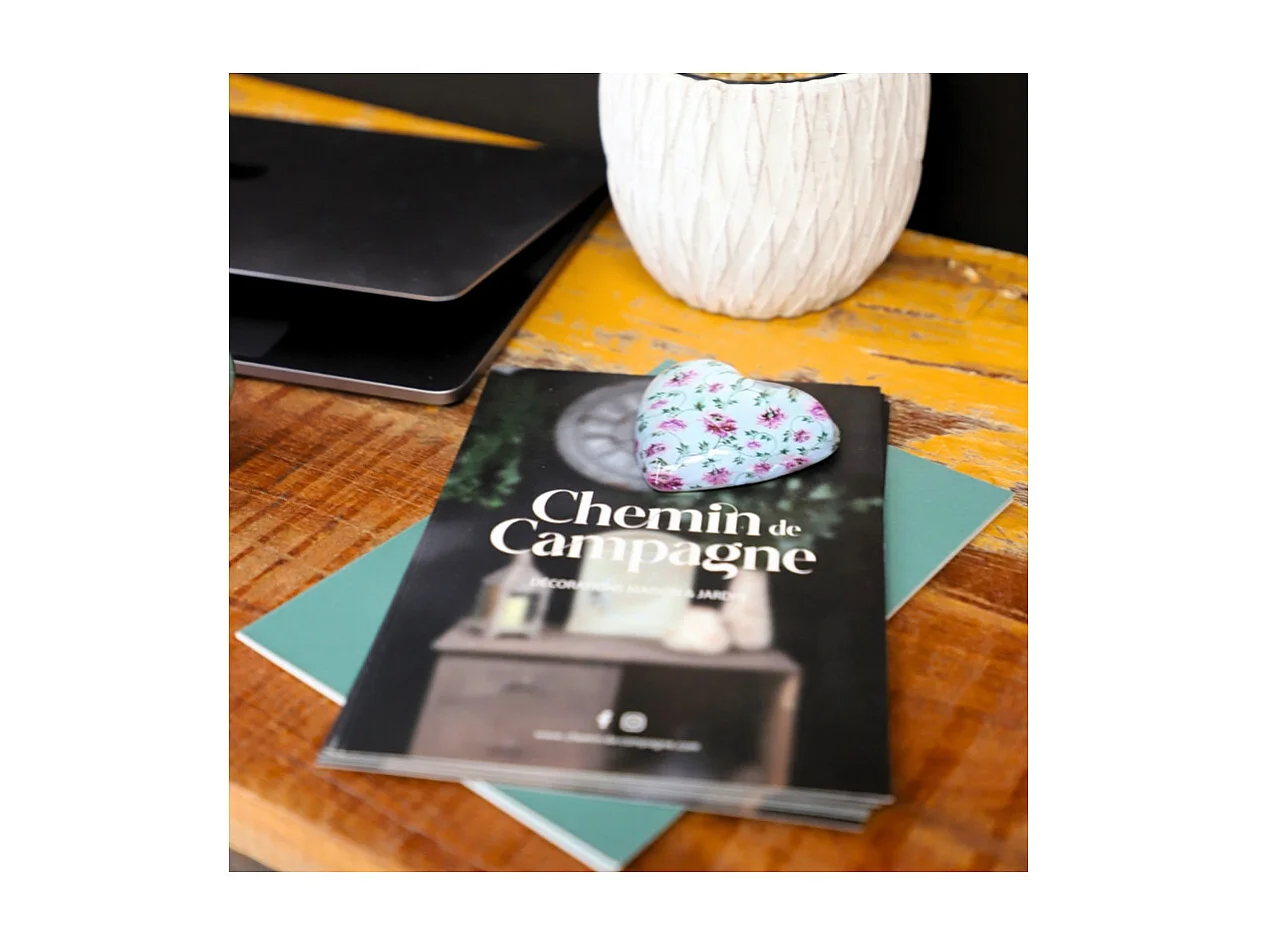 Presse papier sulfure coeur en verre multicolore 6.5 x 7.5 cm