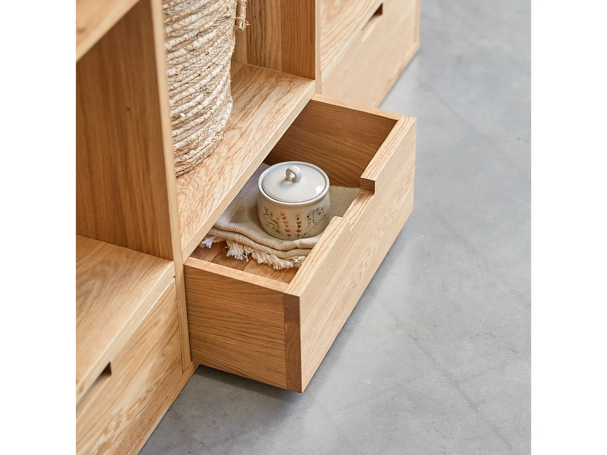 Bibliothèque basse Miho en bois de chêne massif et terrazzo premium Pink