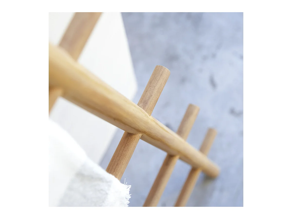 Handtuchleiter Carla aus massivem Teakholz 170