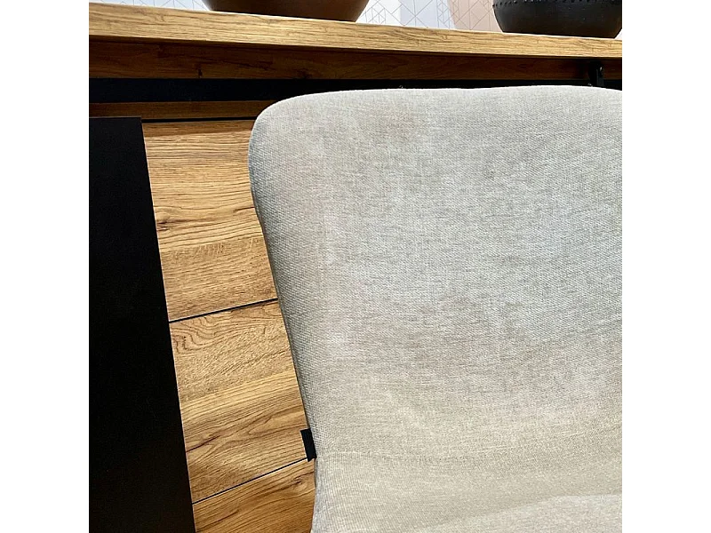 Lot de 2 chaises de repas en tissu beige et pieds métal noir – ASTRID