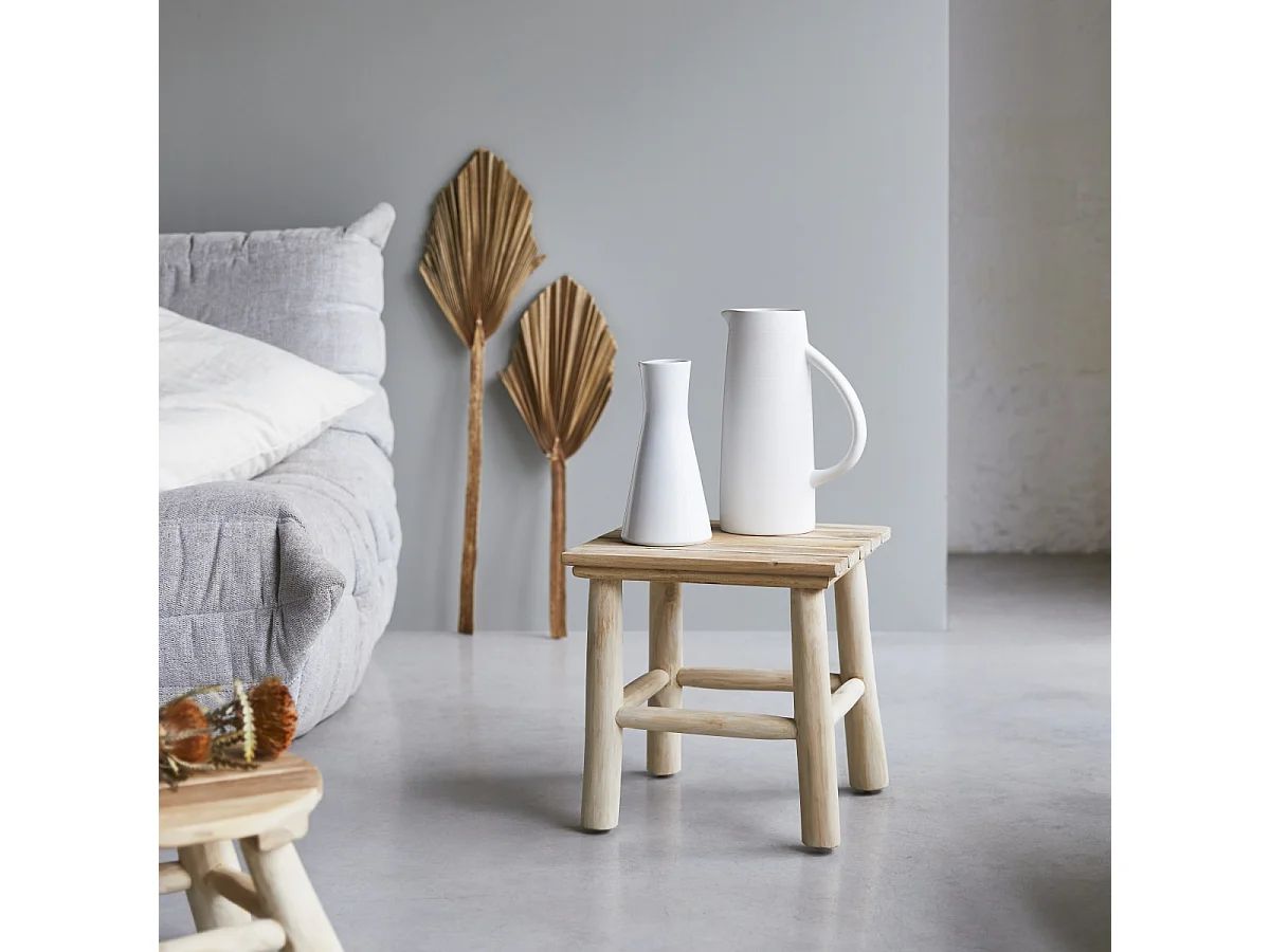 Comodino in legno di teak Kilim