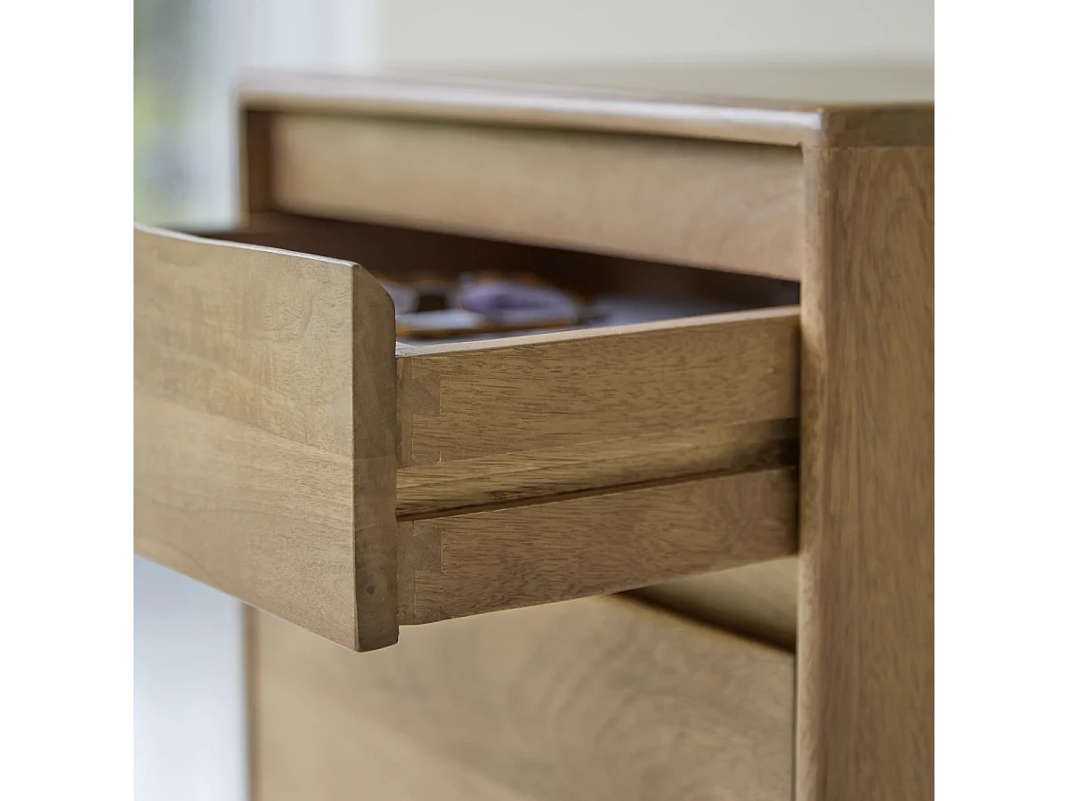 Nachttisch Gabrielle aus massivem Mangoholz