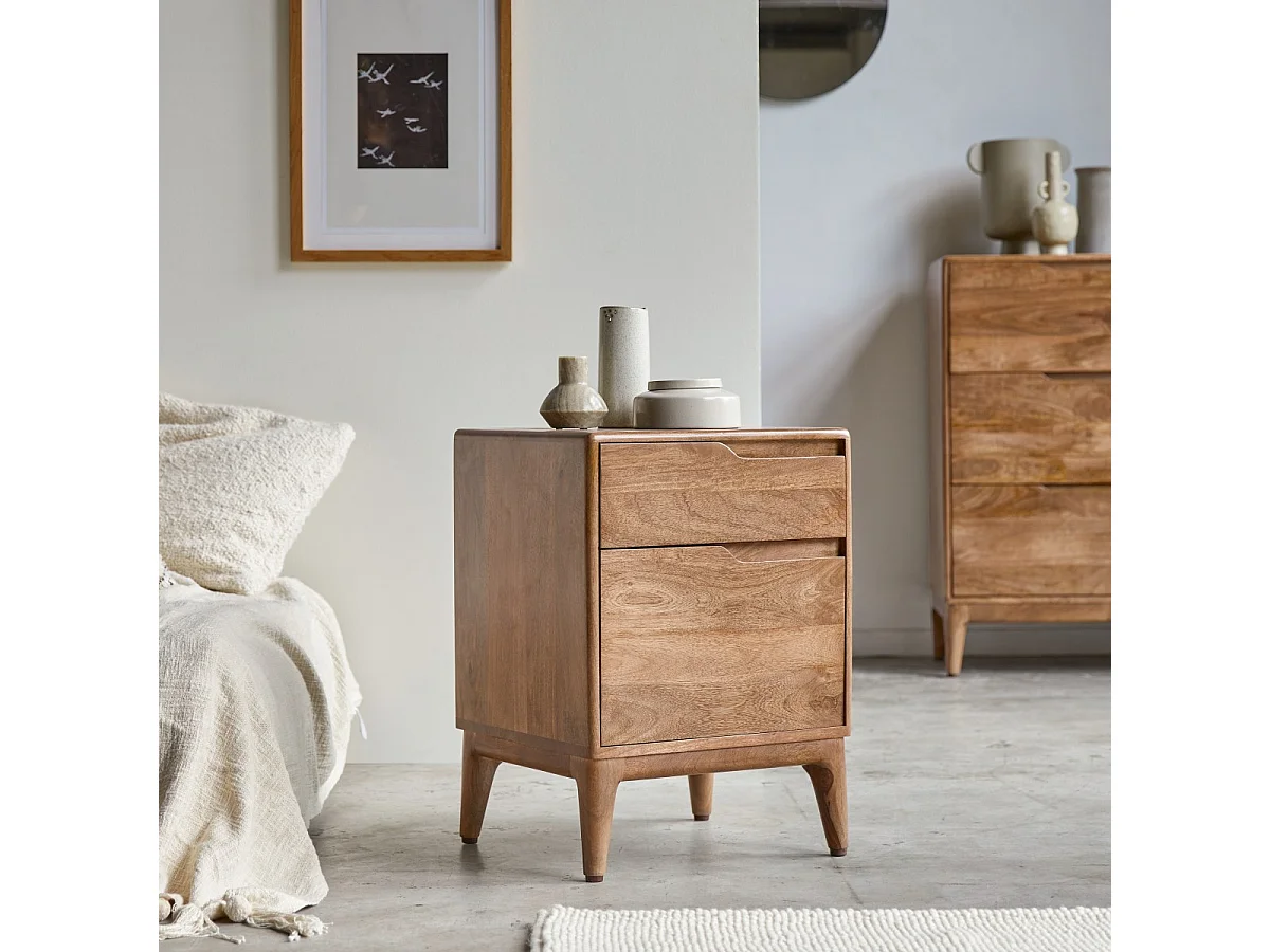 Nachttisch Gabrielle aus massivem Mangoholz