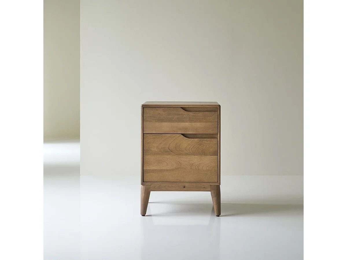 Nachttisch Gabrielle aus massivem Mangoholz