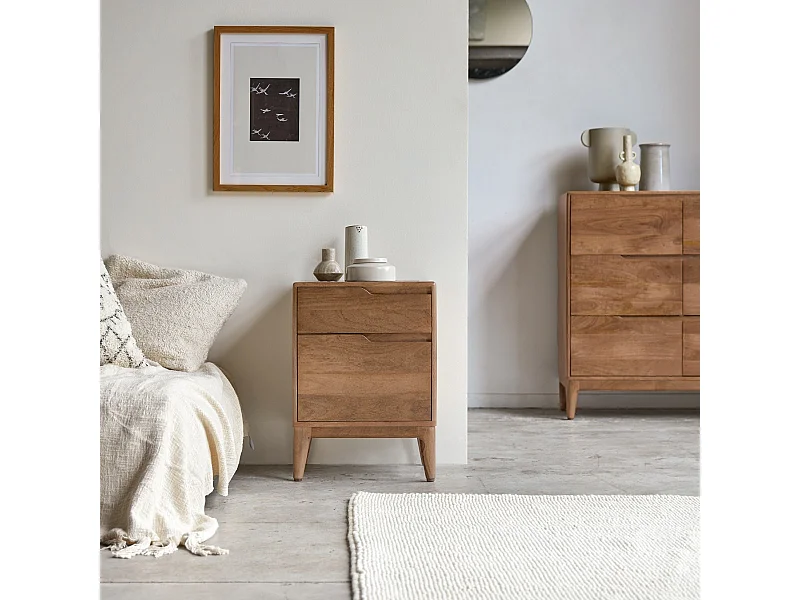 Nachttisch Gabrielle aus massivem Mangoholz