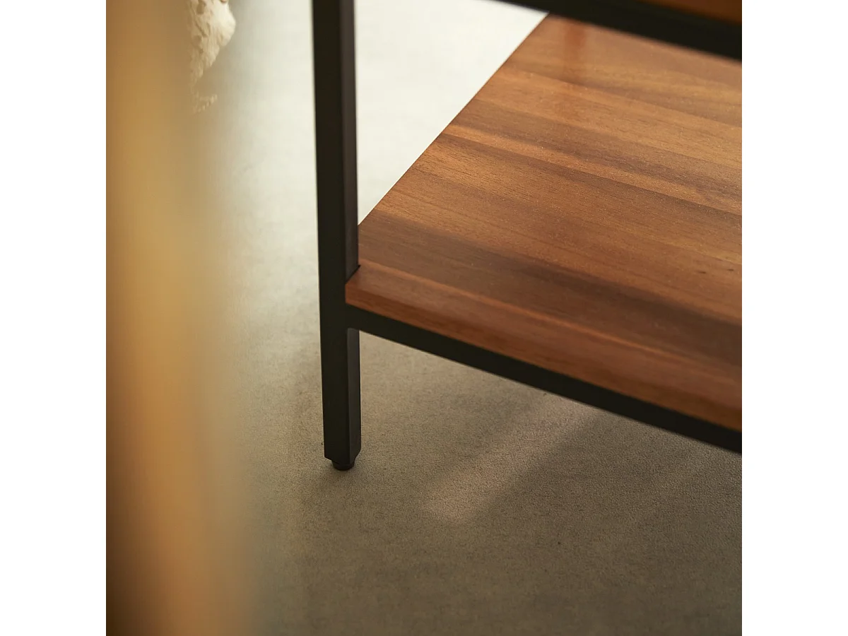 Nachttisch Agra aus Akazienholz und Metall