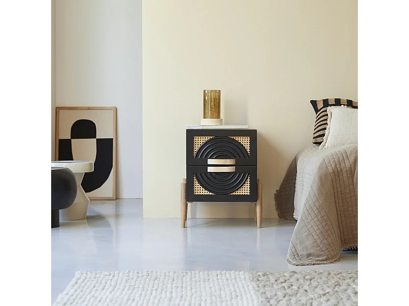 Comodino in legno di mango massello nero e rattan Sina